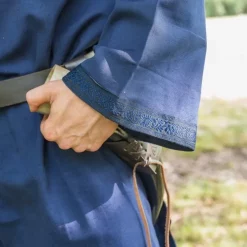 Leonardo Carbone Celtic Tunic Finn Blue -Viking Clothing Shop celtic tunic finn blue 2