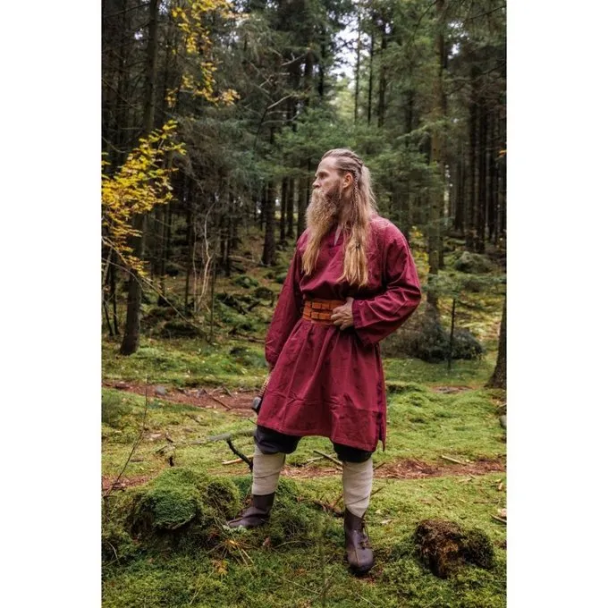 Leonardo Carbone Celtic Tunic Finn Red 4 Leonardo Carbone Celtic Tunic Finn Red - Image 2