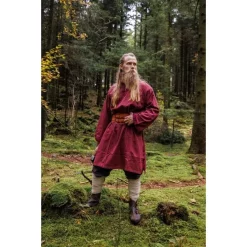 Leonardo Carbone Celtic Tunic Finn Red 10 Leonardo Carbone Celtic Tunic Finn Red -Viking Clothing Shop celtic tunic finn red 2
