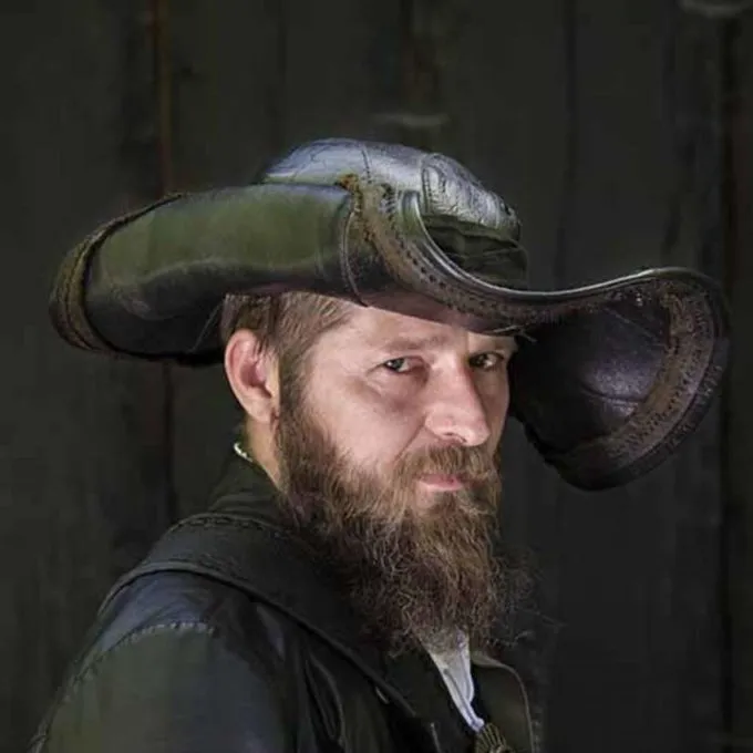 Epic Armoury Tricorn Blackbeard, Black 7 Epic Armoury Tricorn Blackbeard, Black - Image 5