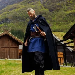 Leonardo Carbone Viking Cloak Fenrir, Black -Viking Clothing Shop viking cloak fenrir black 3