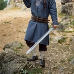 Leonardo Carbone Viking Winingas Herringbone Motif Halfdan, Natural 13 Leonardo Carbone Viking Winingas Herringbone Motif Halfdan, Natural -Viking Clothing Shop viking winingas herringbone motif halfdan natural 5