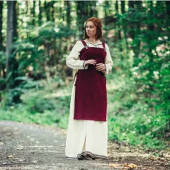 Leonardo Carbone Wool Hangeroc Frigg, Red -Viking Clothing Shop wool hangeroc frigg red 2